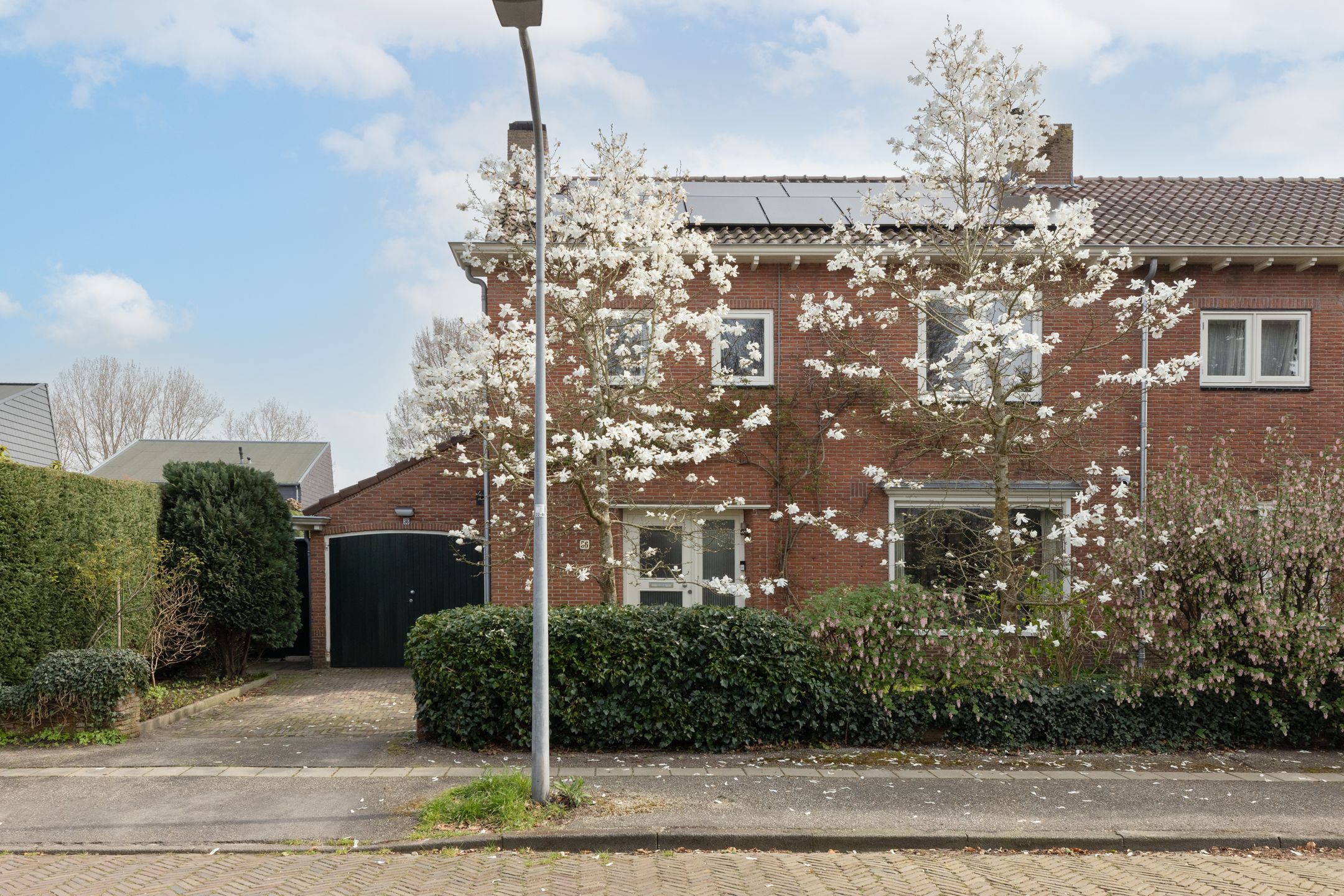 Photo 3 of Frederik Hendriklaan 56