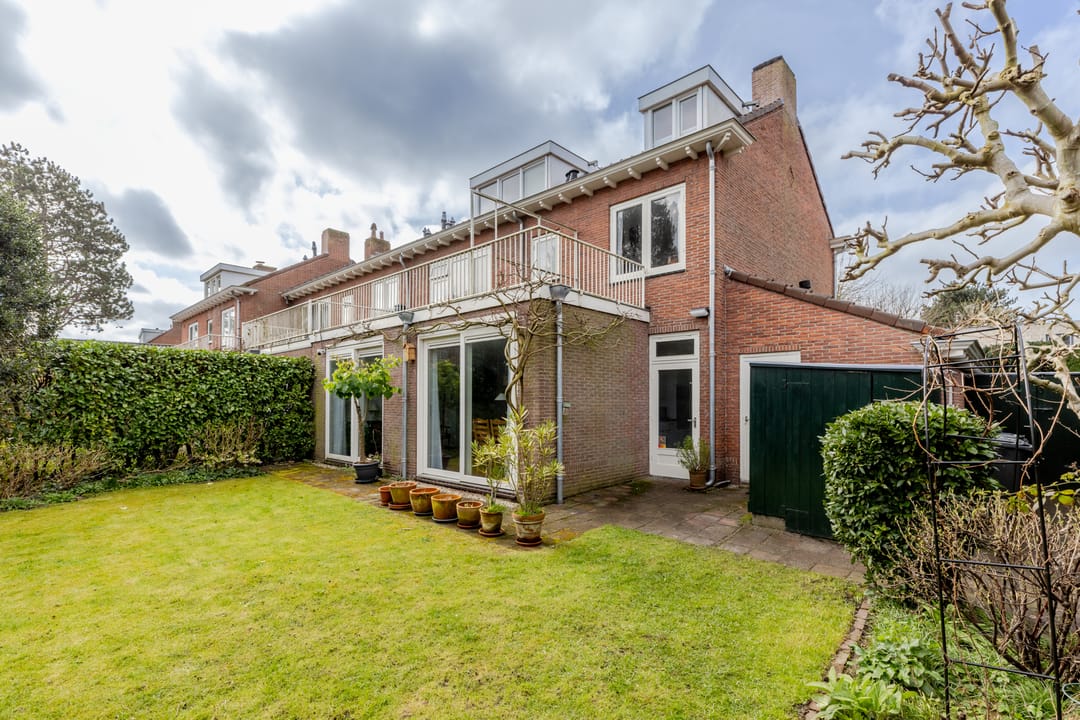 Photo 2 of Frederik Hendriklaan 56