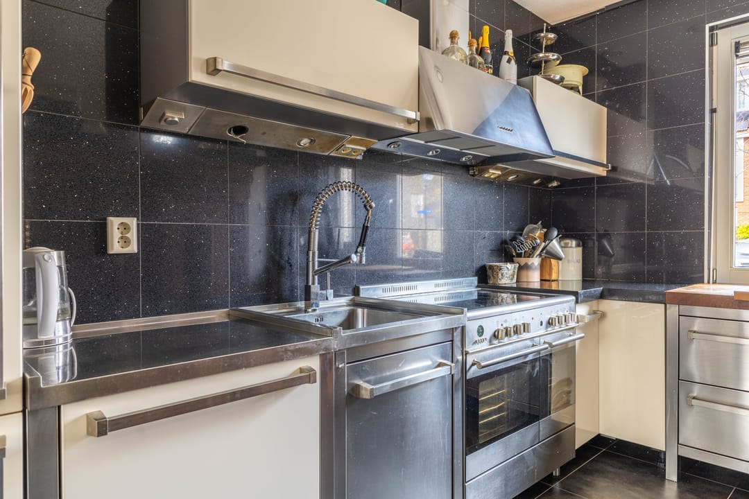 Photo 11 of EGoli 120