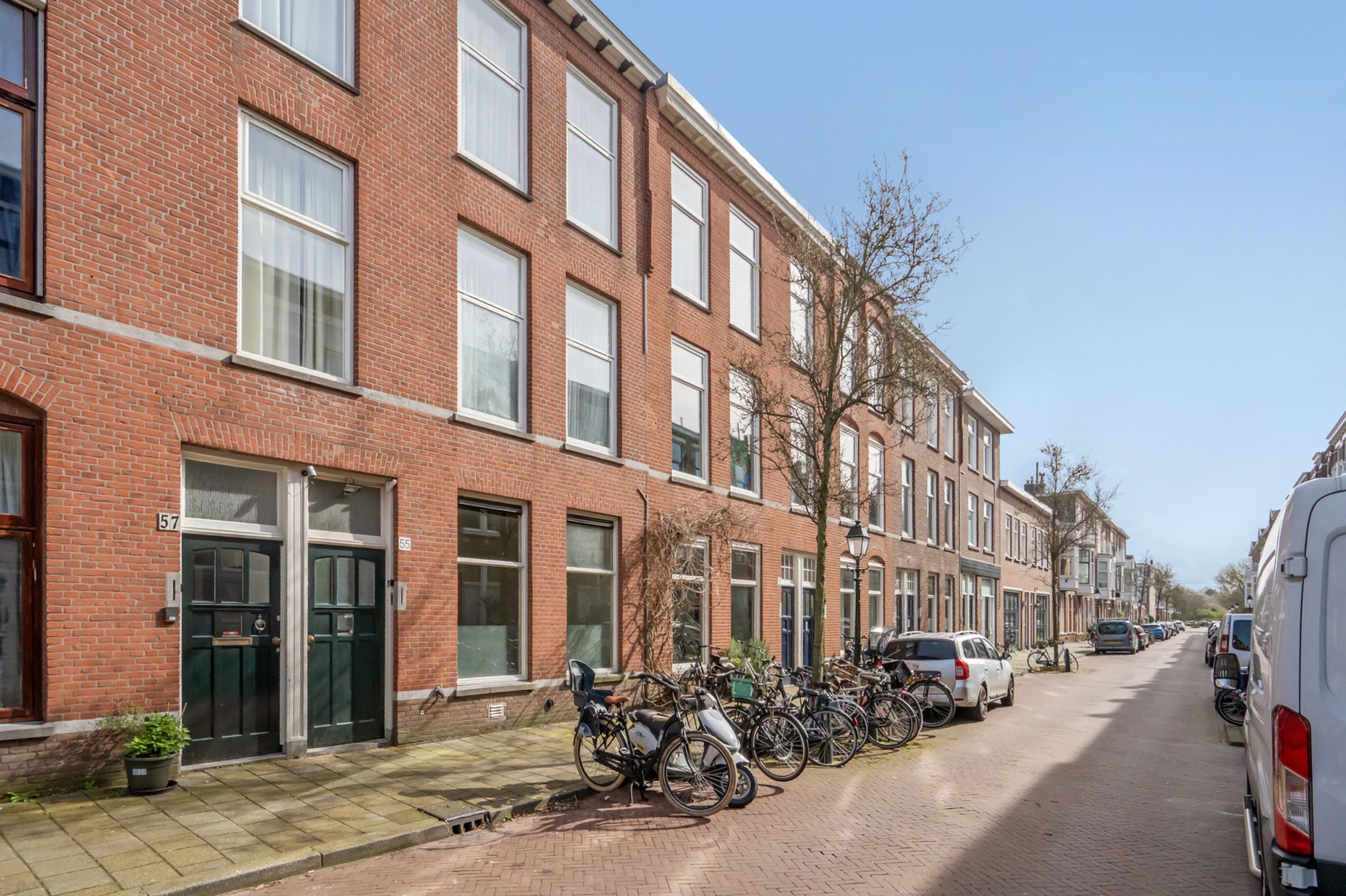 Photo 6 of Van Lumeystraat 55