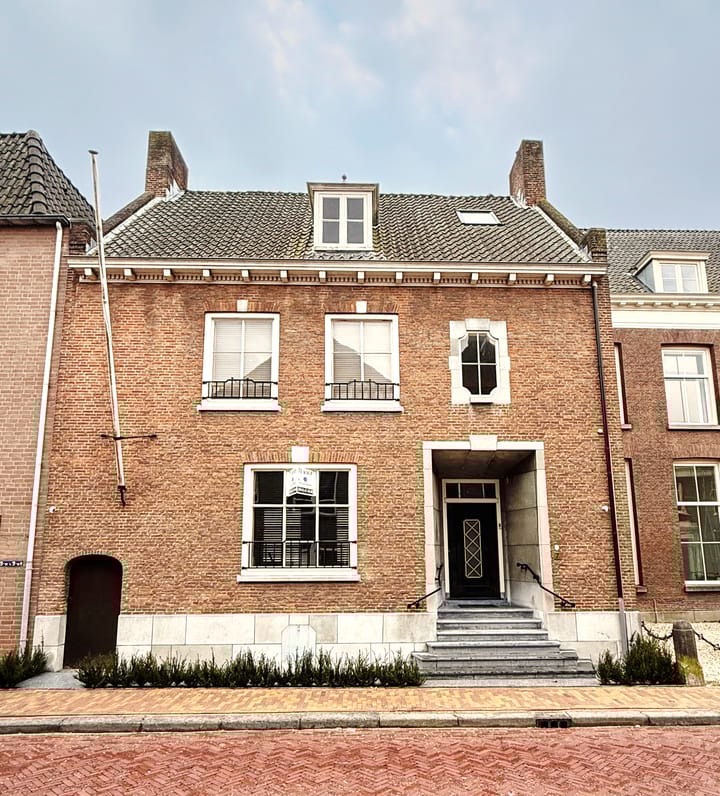 Ambtmanstraat 7 main image