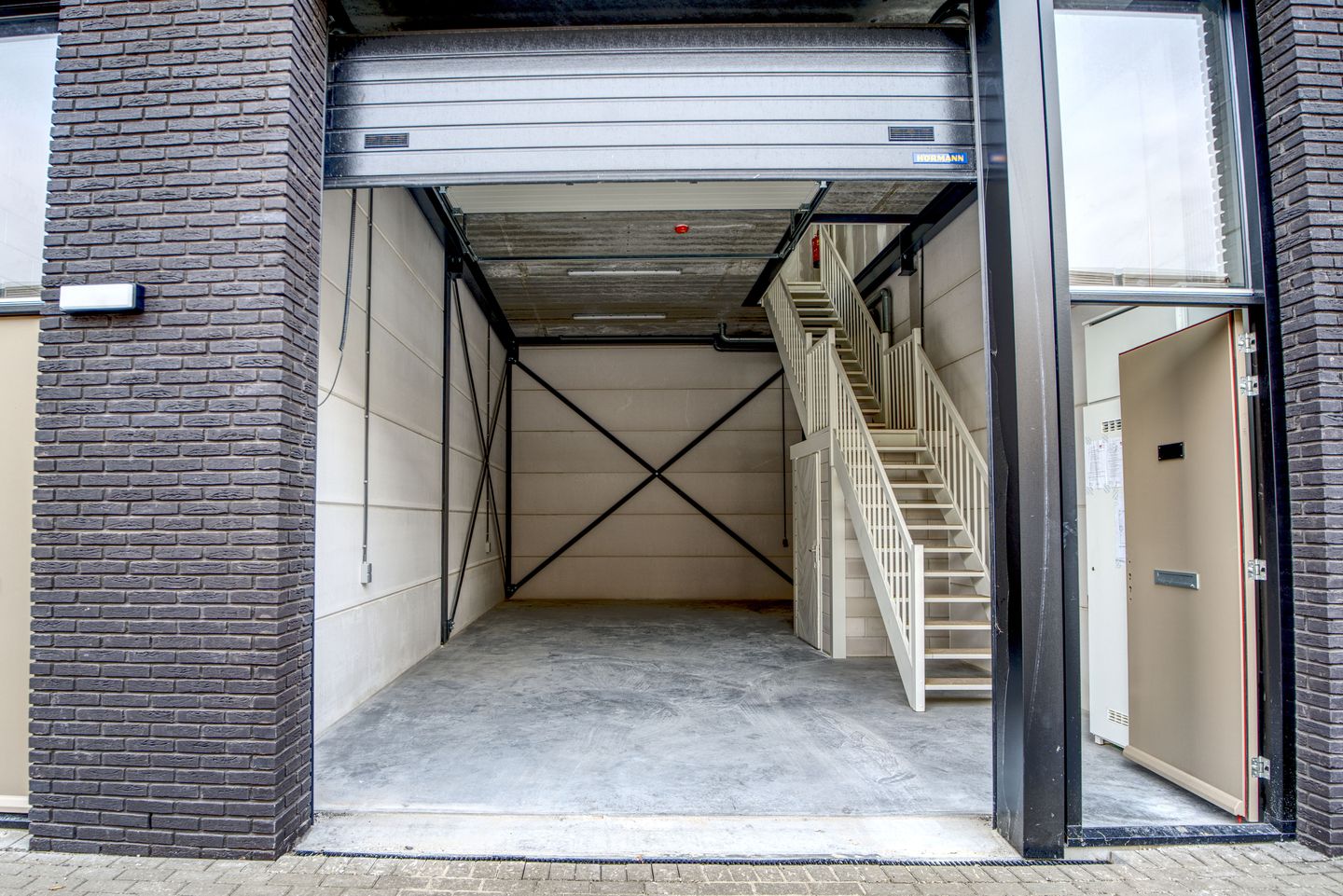 View photo 4 of Adriaan Mulderweg 12-08
