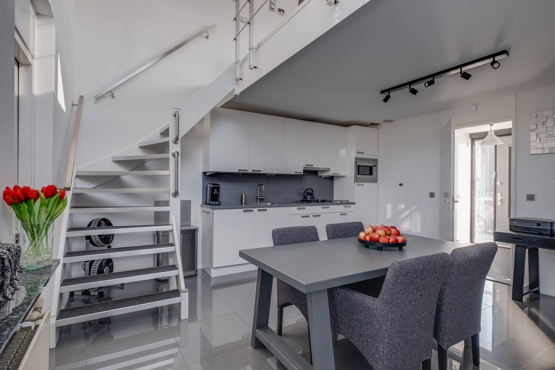 Foto 6 van Burgemeester Leenstraat 52