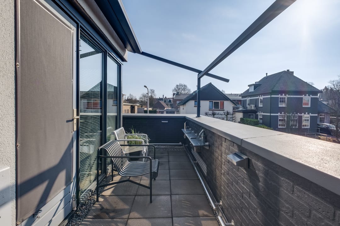 Foto 16 van Burgemeester Leenstraat 52