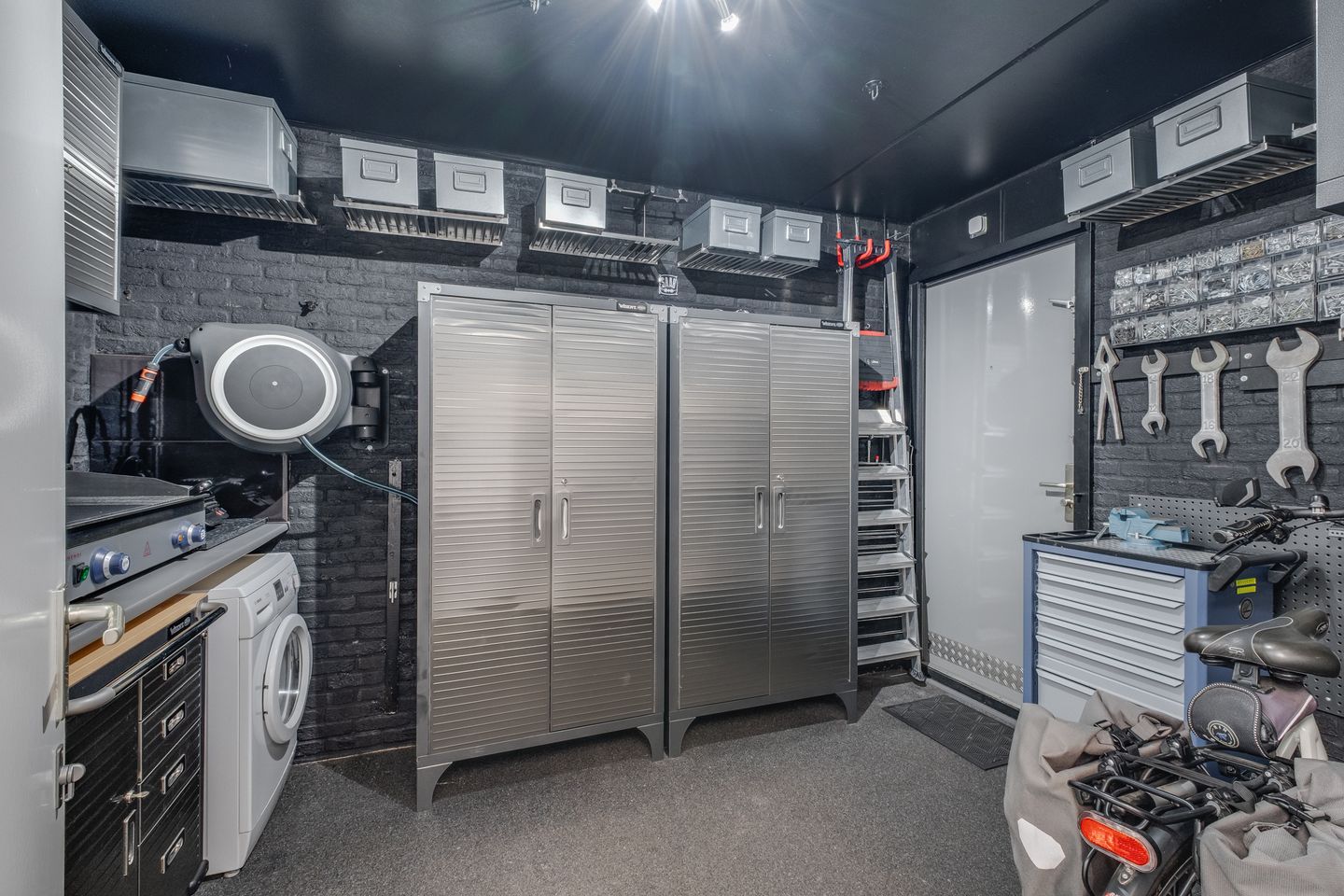 Foto 19 van Burgemeester Leenstraat 52