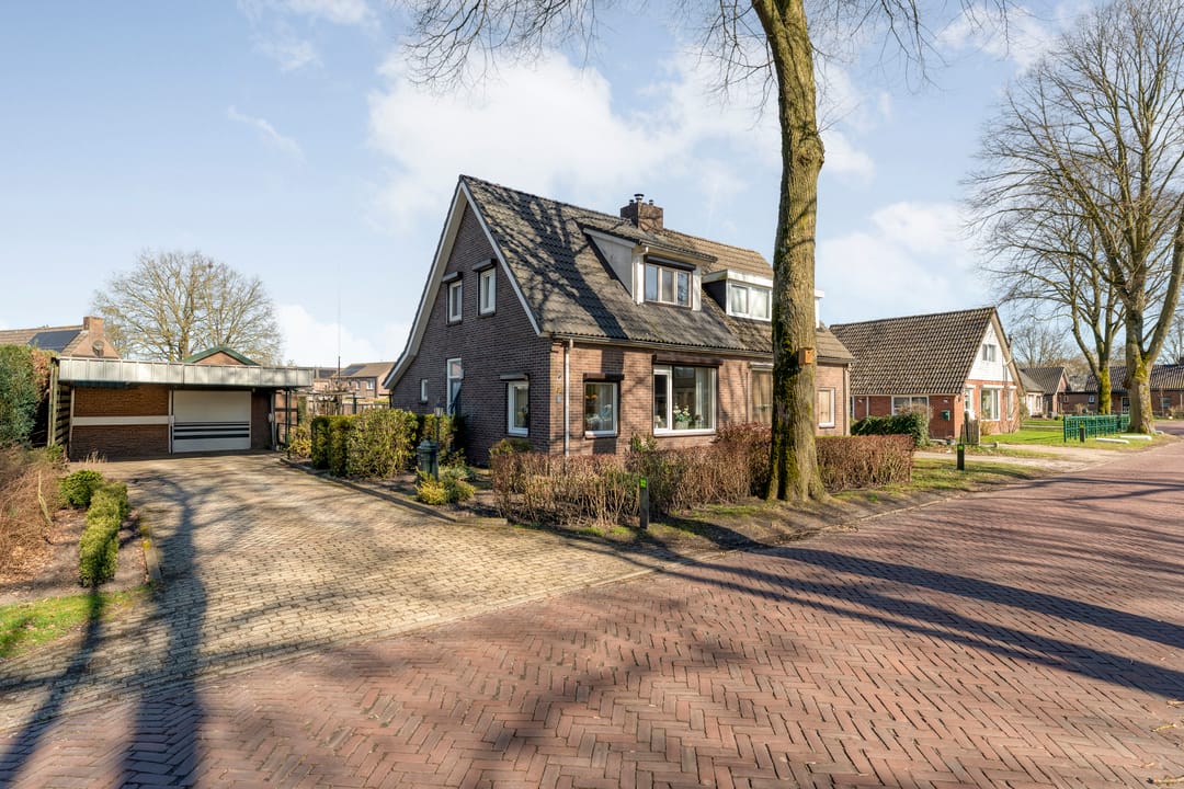 Photo 2 of Zandpolstraat 32