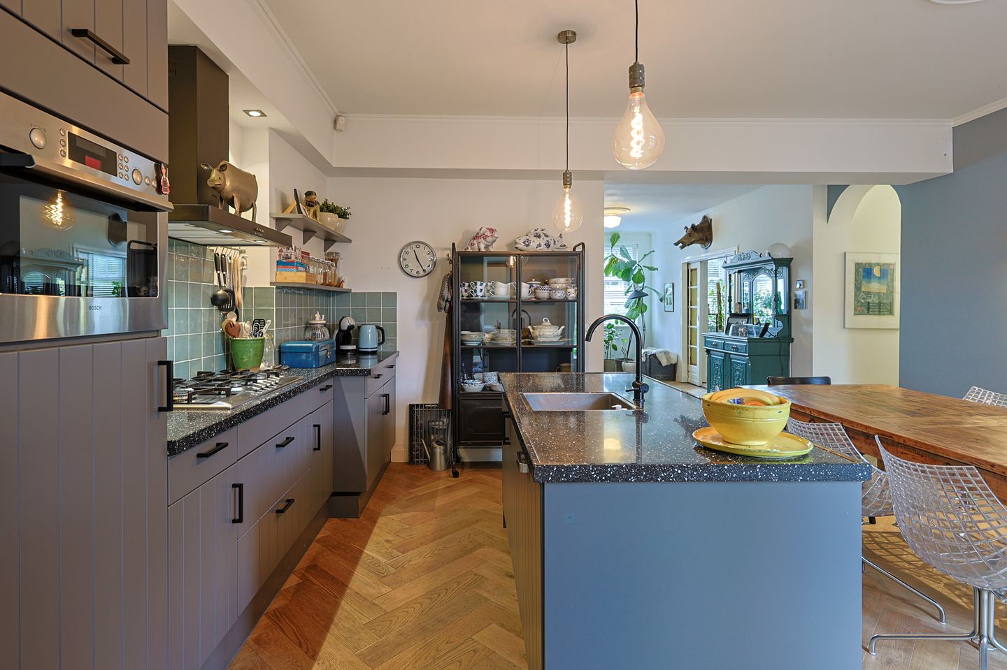 Spacious and Atmospheric Ground Floor Apartment with Garden in Eindhoven's Vonderkwartier — 18