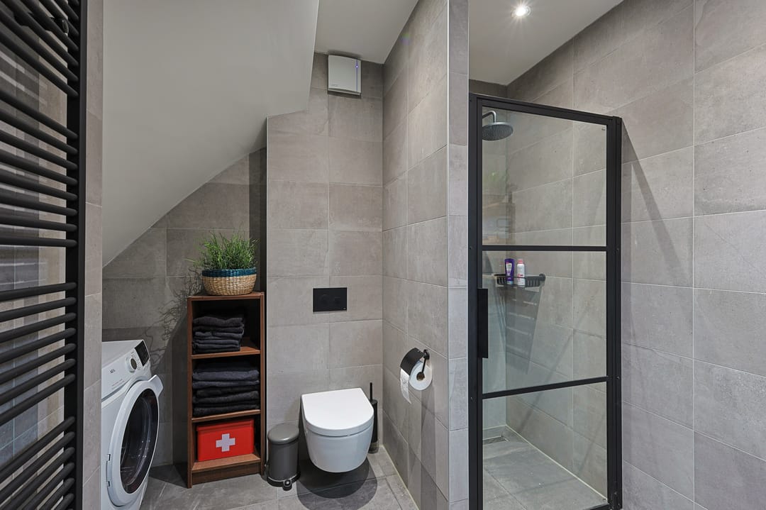 Spacious and Atmospheric Ground Floor Apartment with Garden in Eindhoven's Vonderkwartier — 36