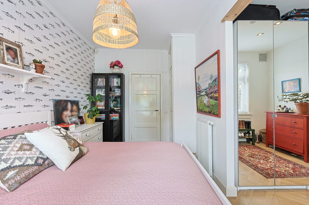 Spacious and Atmospheric Ground Floor Apartment with Garden in Eindhoven's Vonderkwartier — 46