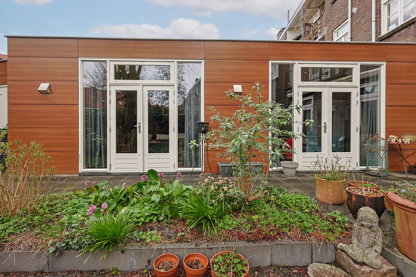 Spacious and Atmospheric Ground Floor Apartment with Garden in Eindhoven's Vonderkwartier — 49
