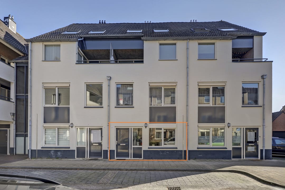 Photo 2 of Marktstraat 2-A