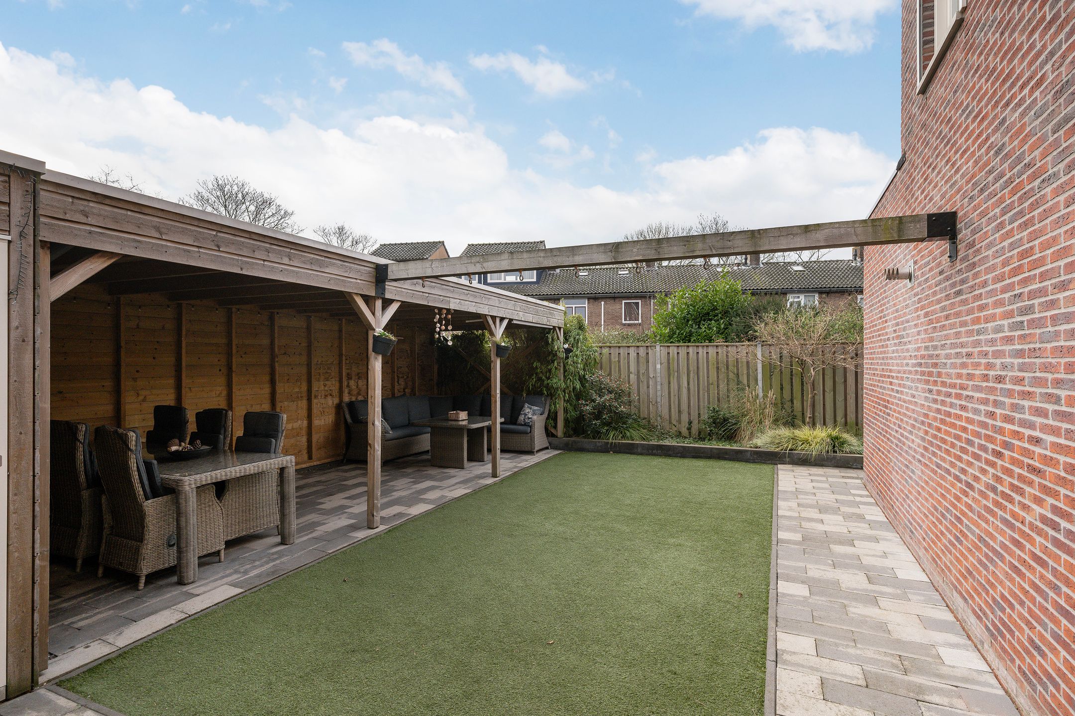 Photo 12 of Voorneveldstraat 6