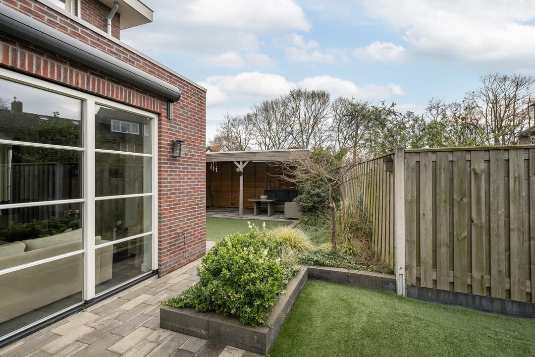 Photo 17 of Voorneveldstraat 6