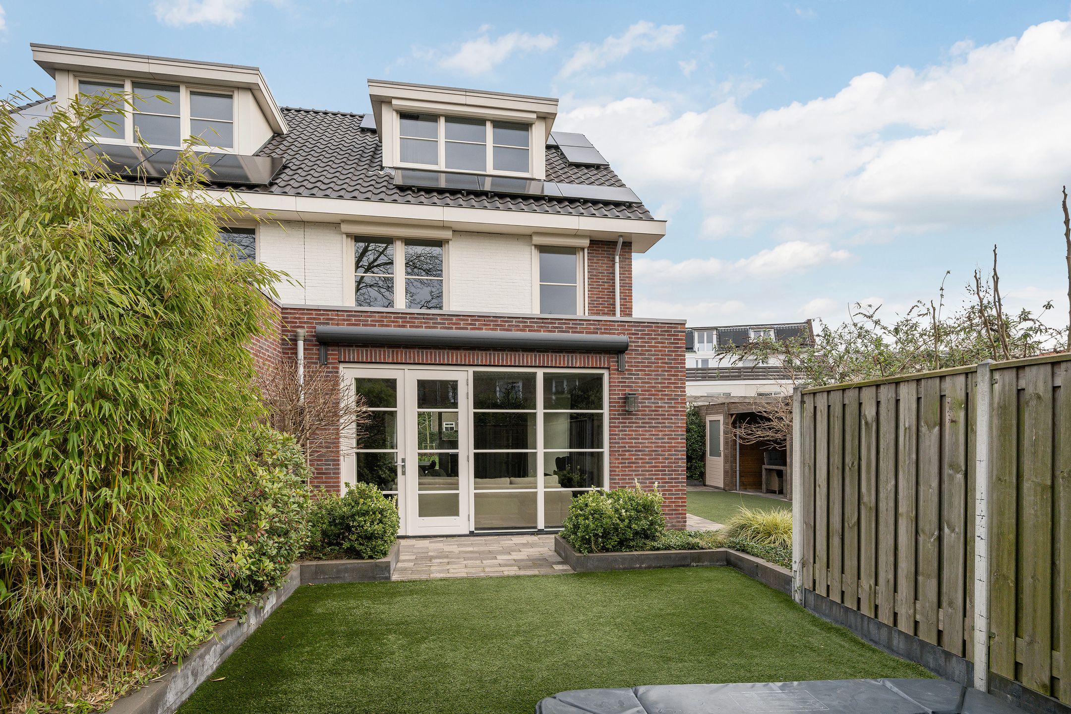 Photo 18 of Voorneveldstraat 6