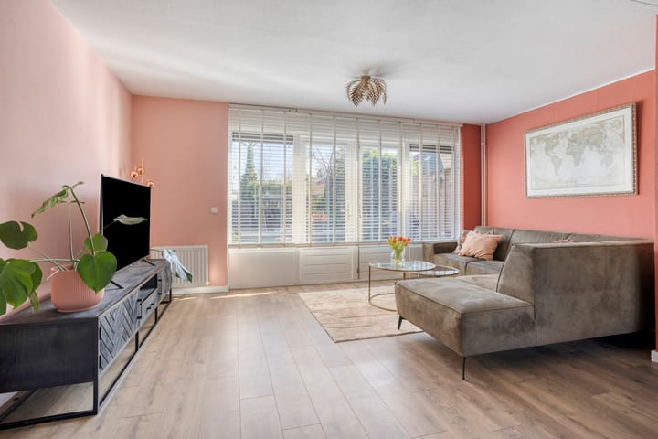 Photo 2 of Marie de Roodelaan 31