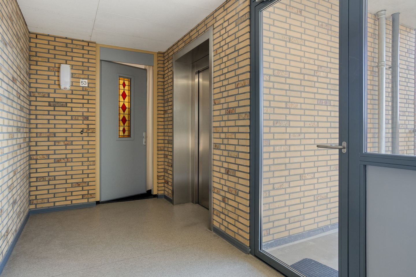 Foto 10 van Schiestraat 53