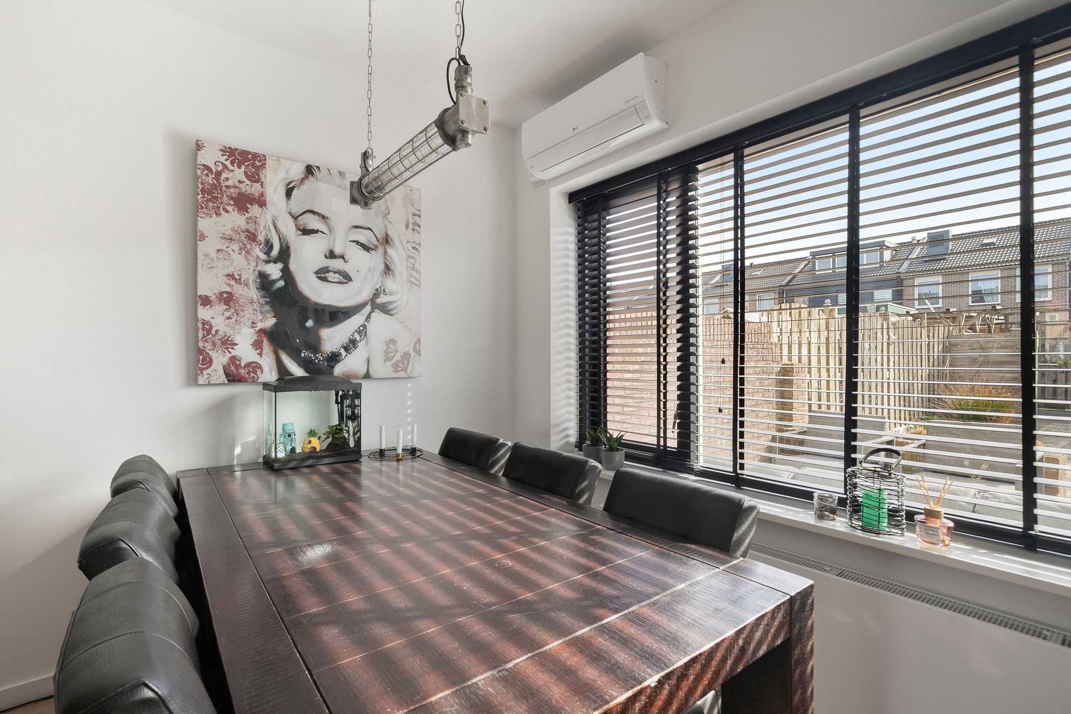 Photo 15 of Wycher van Russellstraat 53