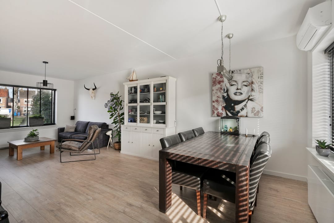 Photo 16 of Wycher van Russellstraat 53