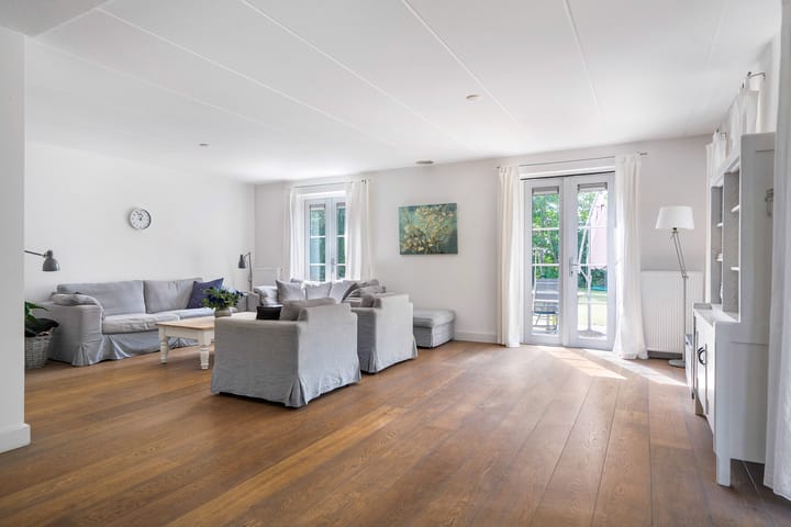 Photo 2 of Middelweg 21-A