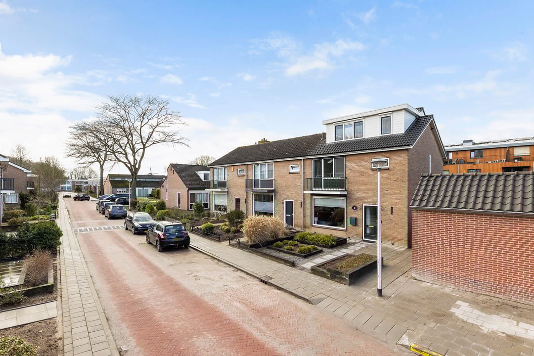 Photo 2 of Willem de Zwijgerlaan 8