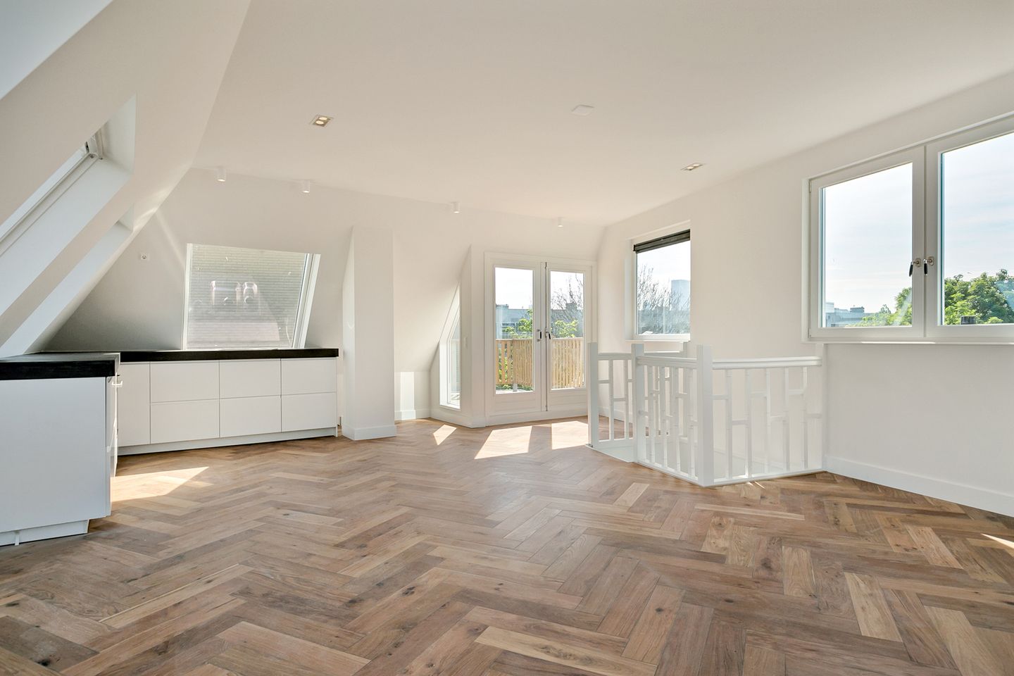 Photo 1 of Heemraadssingel 128-C