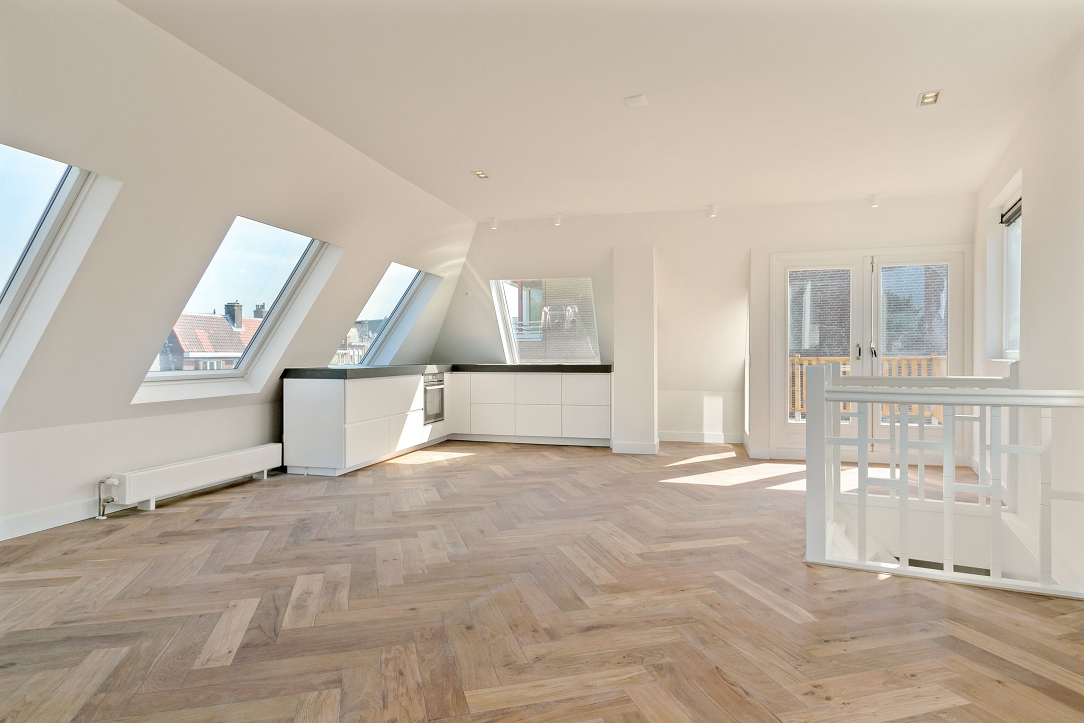 Foto 12 van Heemraadssingel 128-C