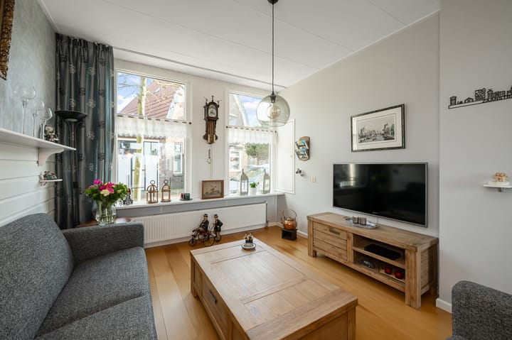 Photo 3 of Riouwstraat 22