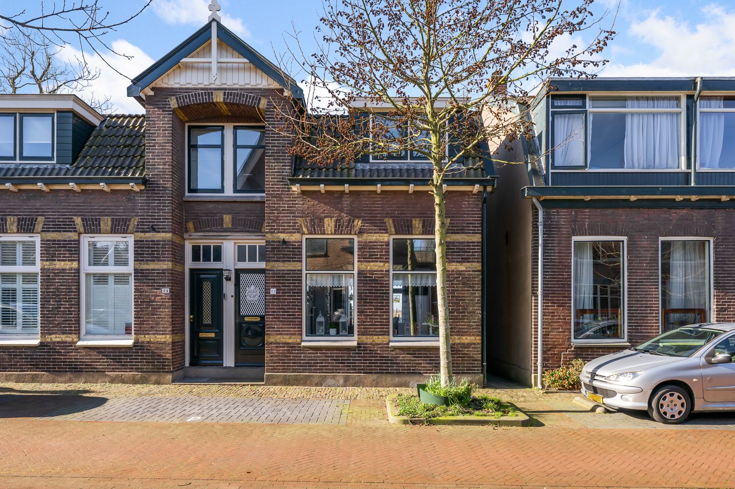 Photo 1 of Riouwstraat 22