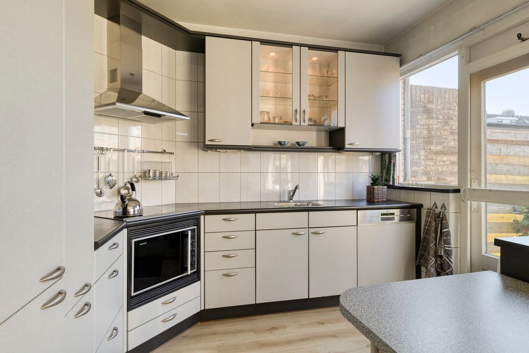 Photo 11 of Essenlaan 18