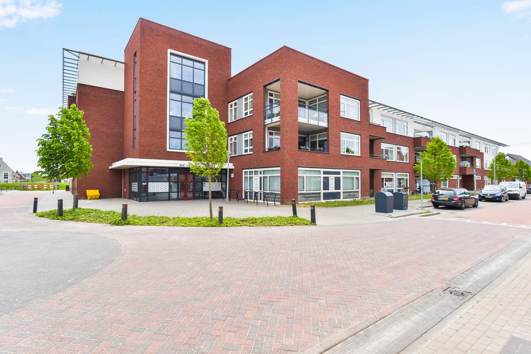 Galerijflat aan Overste J M Kolffstraat 27, Kesteren