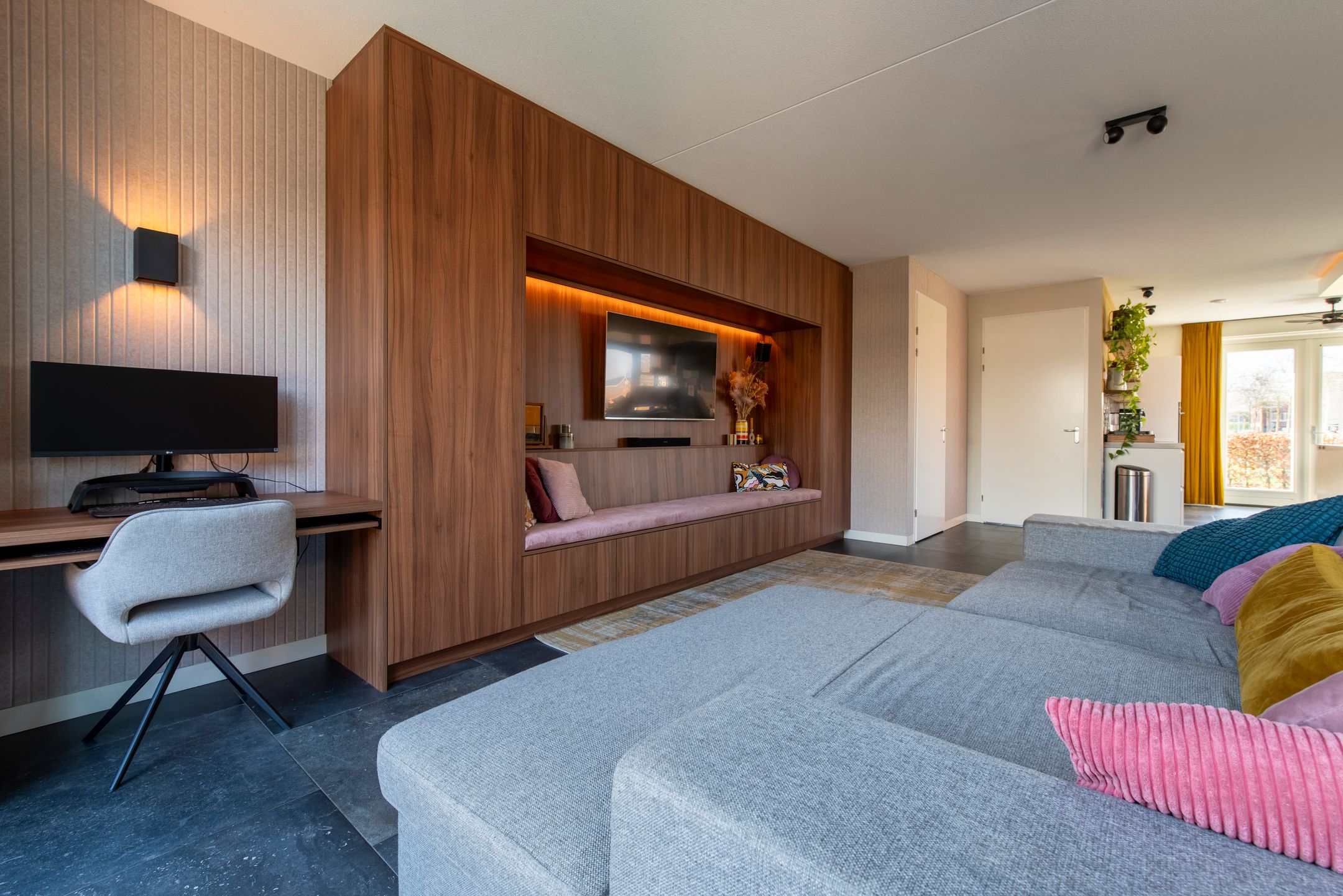 Foto 9 van Van Barnevelderf 27