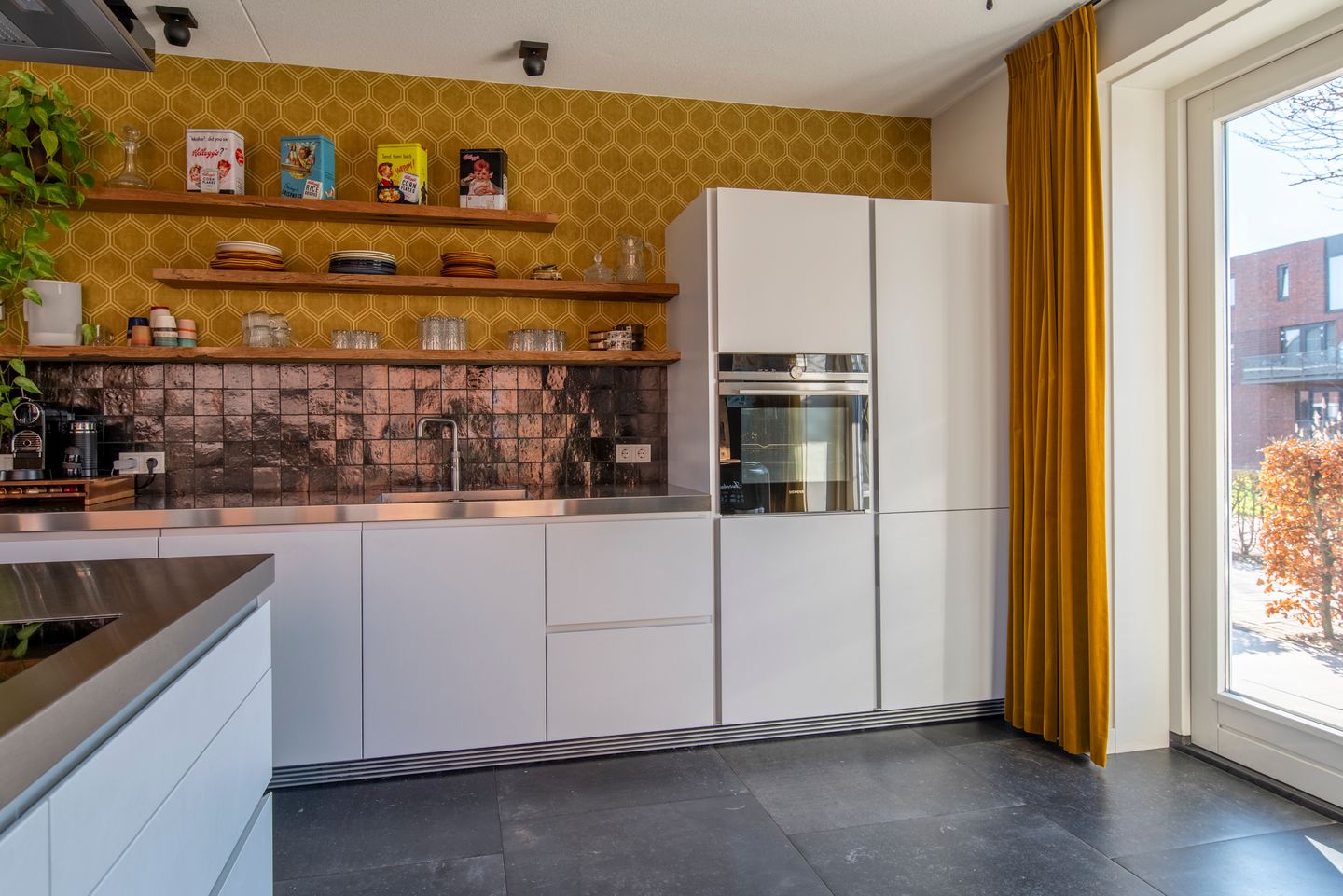 Foto 14 van Van Barnevelderf 27