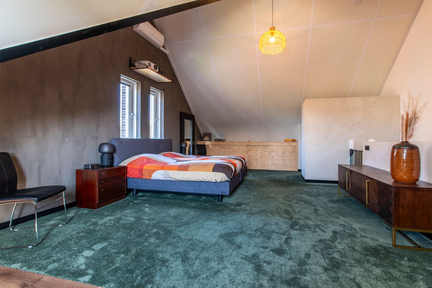 Foto 29 van Van Barnevelderf 27