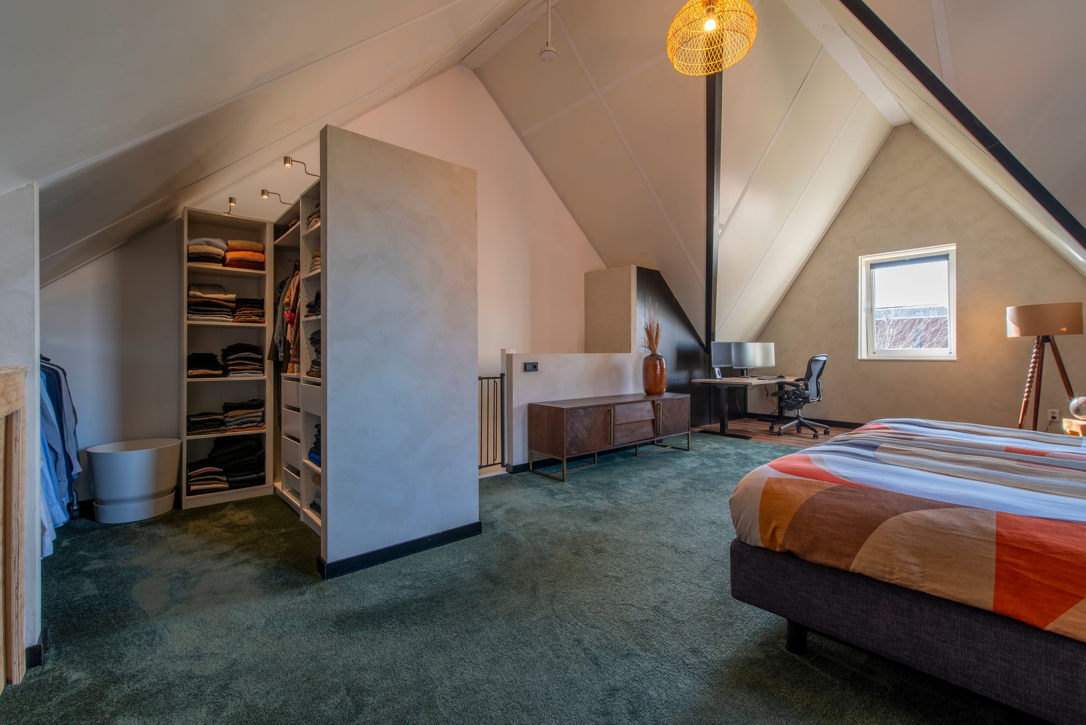 Foto 33 van Van Barnevelderf 27