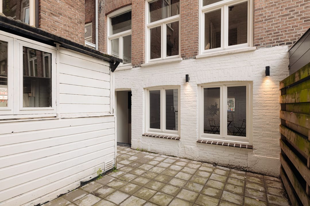 Photo 31 of Van Oldenbarneveldtstraat 84-H