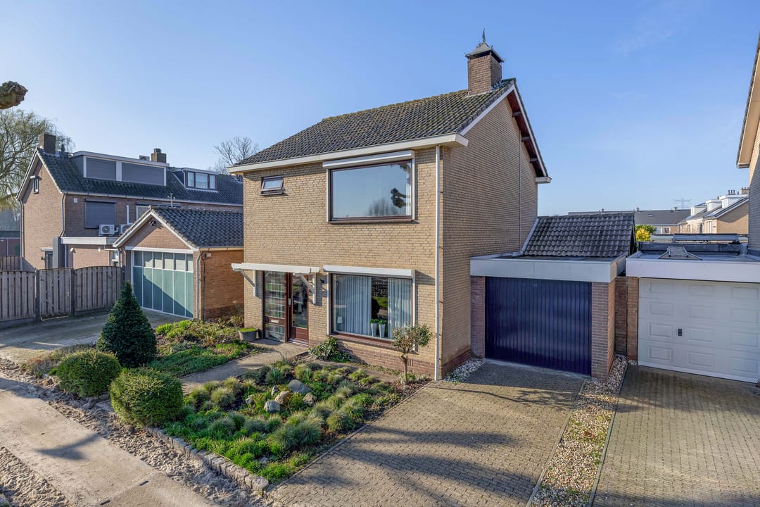 Foto 1 van Dr. Poelsstraat 21