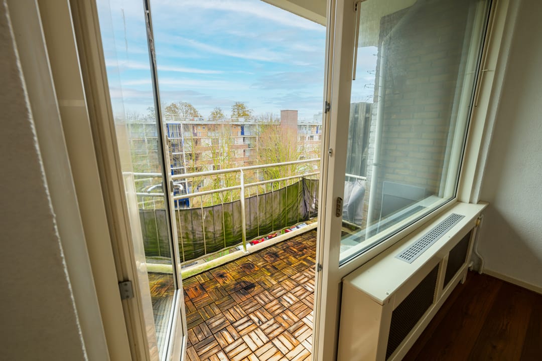 Foto 2 van Burgemeester Caan van Necklaan 336