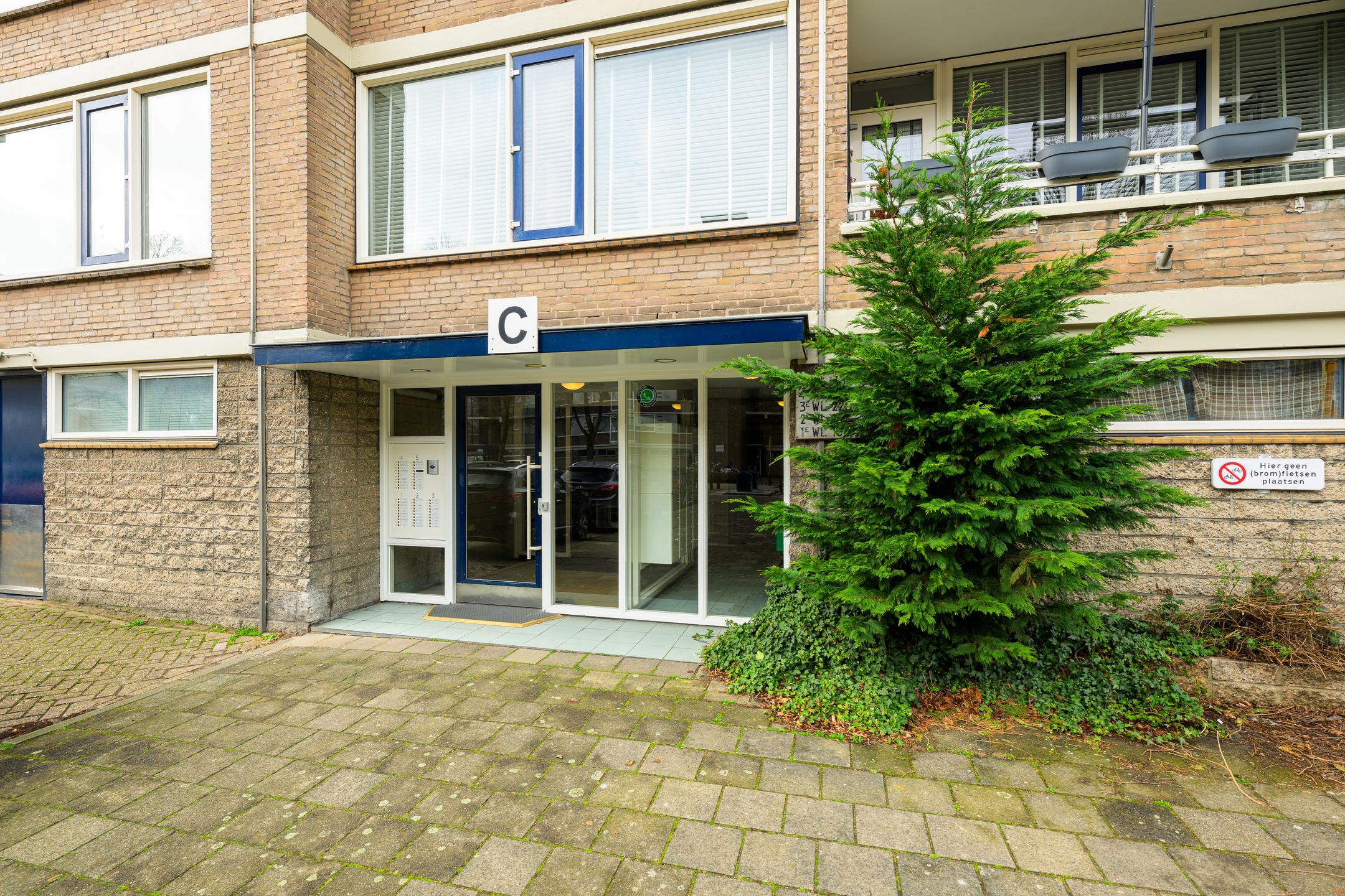 Foto 6 van Burgemeester Caan van Necklaan 336