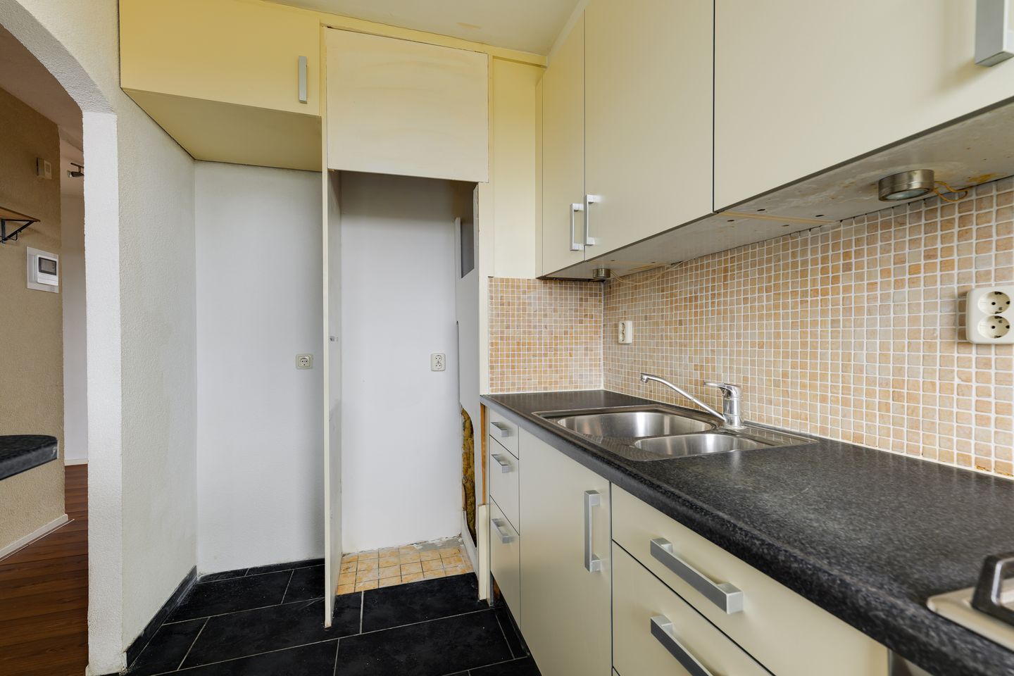 Foto 10 van Burgemeester Caan van Necklaan 336