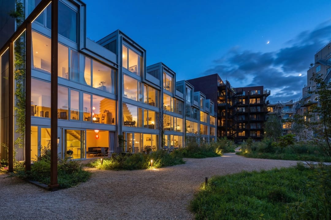 Foto 1 van Loods Bali 122