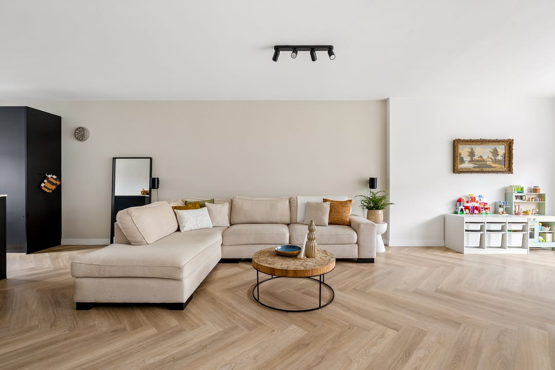 Surprisingly Spacious Terraced House with Extension in Popular Almere Neighborhood — 12