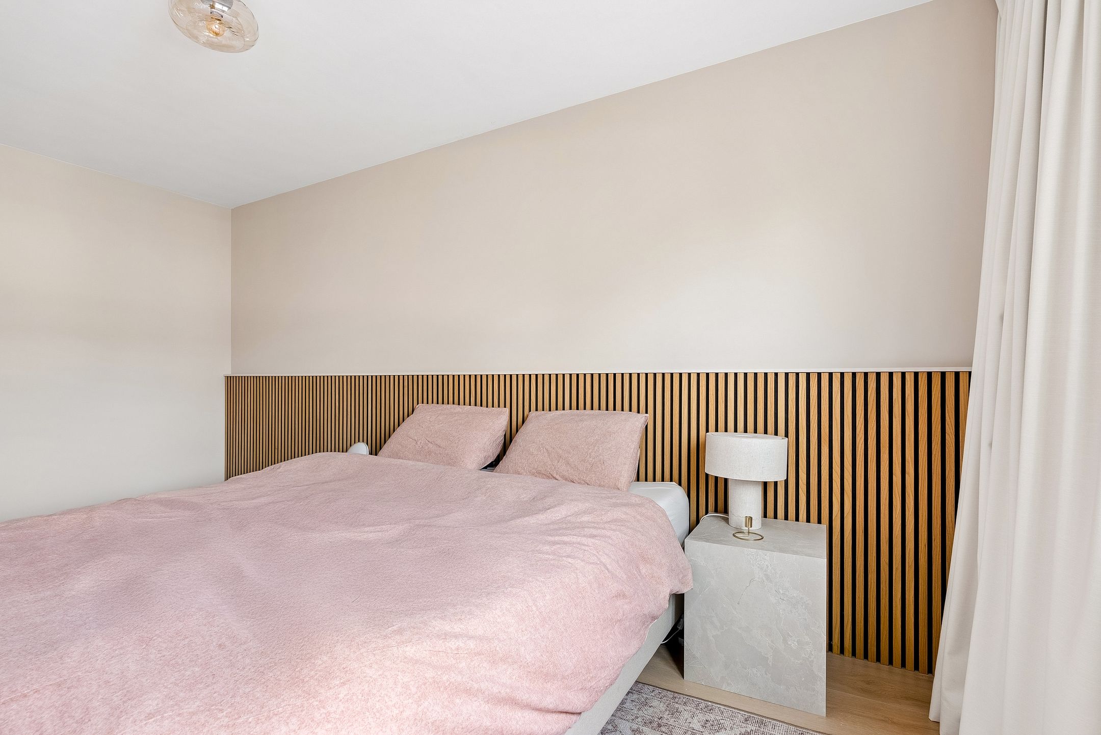 Surprisingly Spacious Terraced House with Extension in Popular Almere Neighborhood — 20