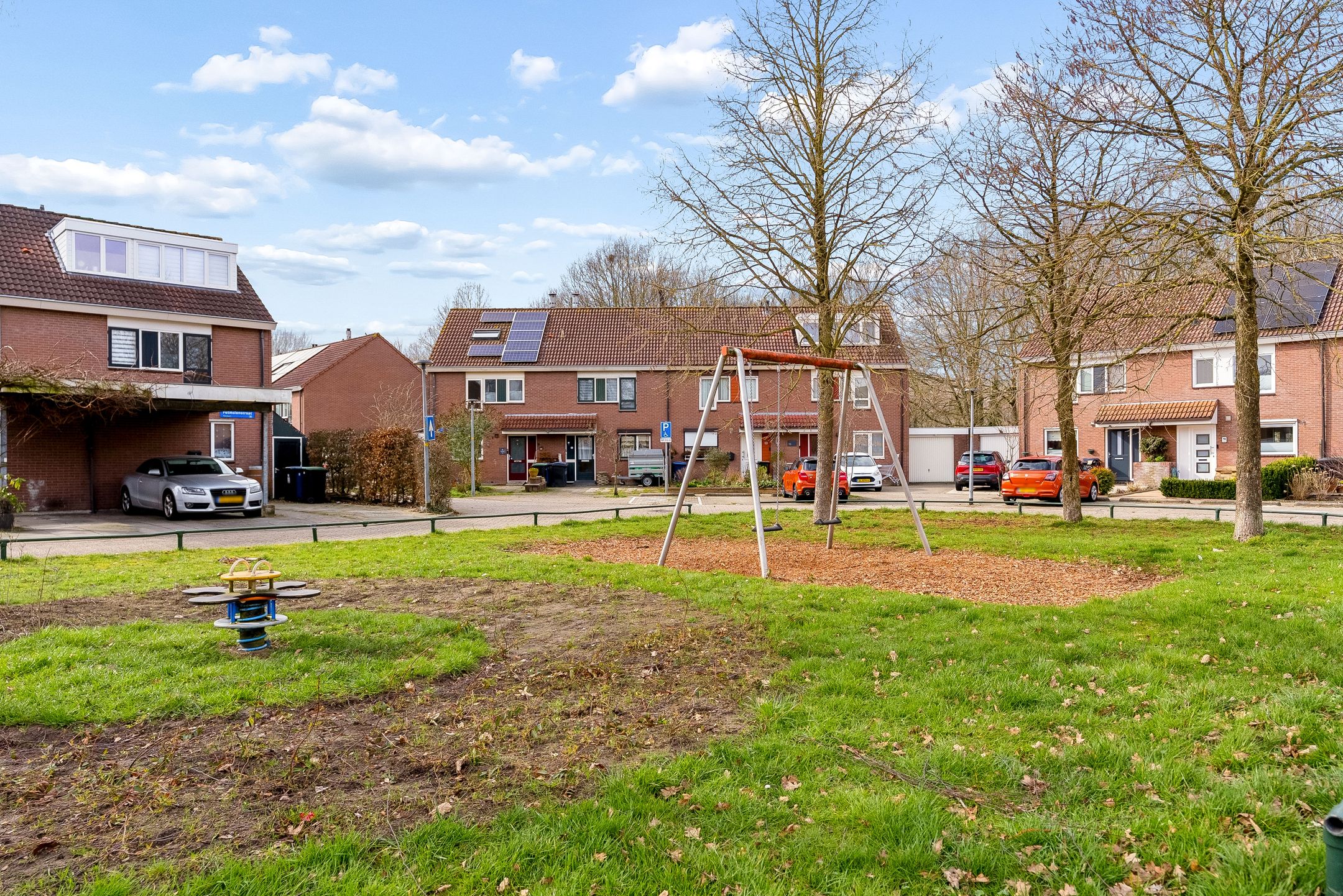 Surprisingly Spacious Terraced House with Extension in Popular Almere Neighborhood — 41
