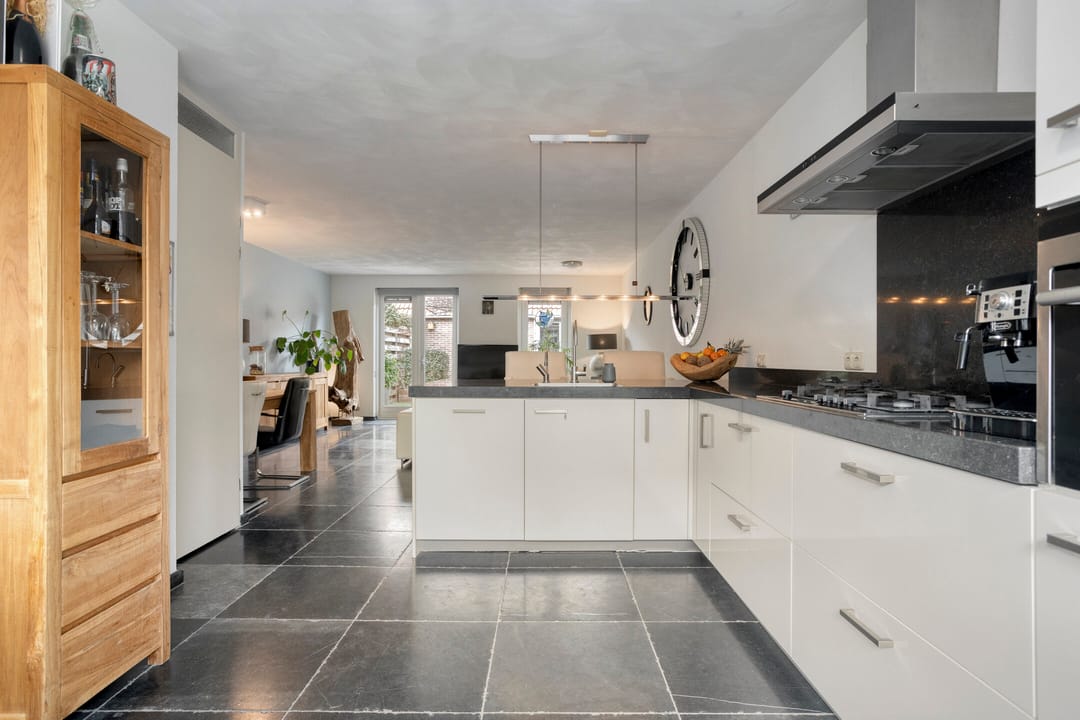 Photo 11 of Langestraat 106