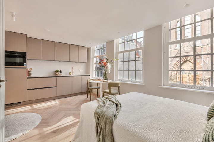 Photo 2 of Haarlemmerstraat 125-B