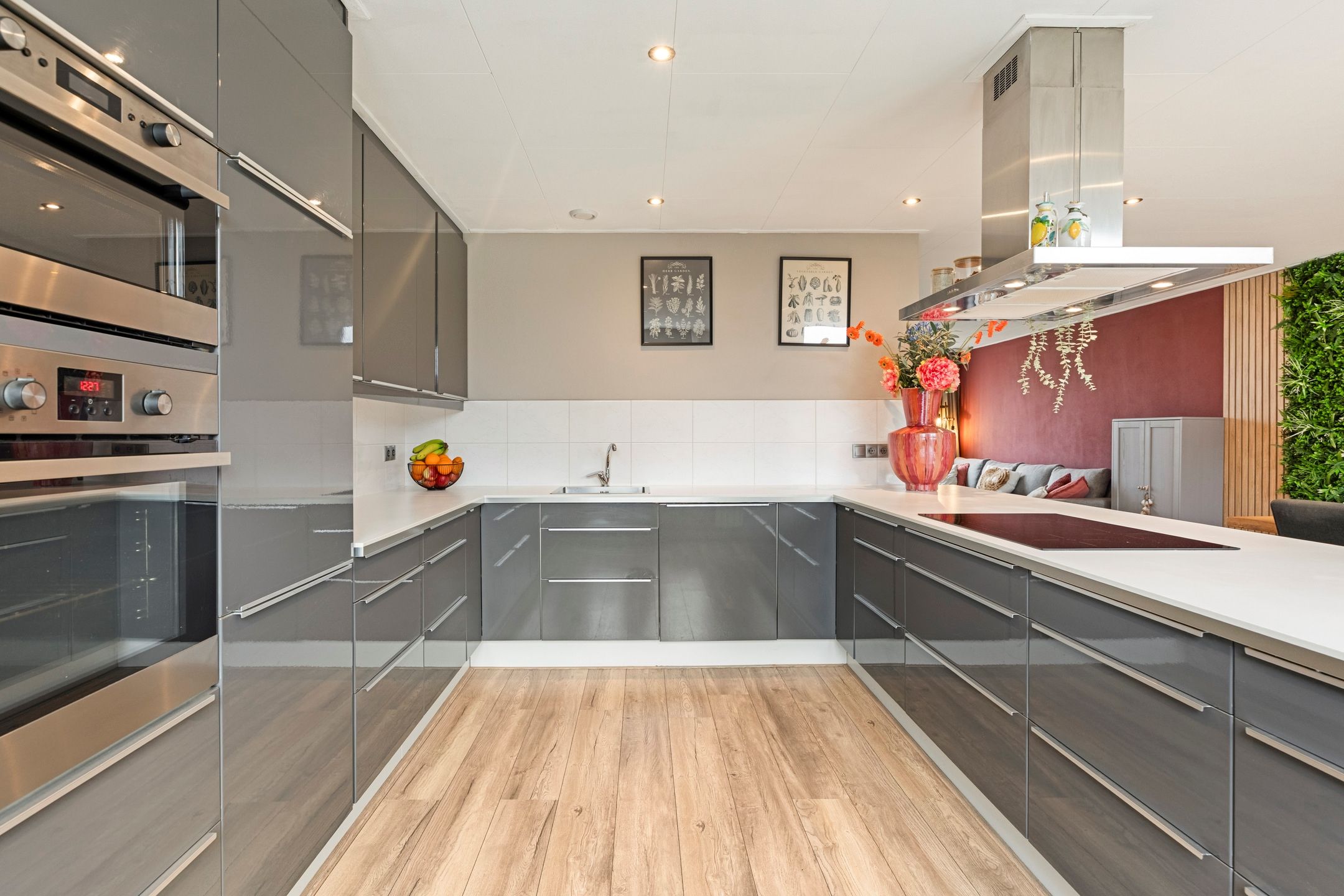 Foto 15 van Van Brabantstraat 12