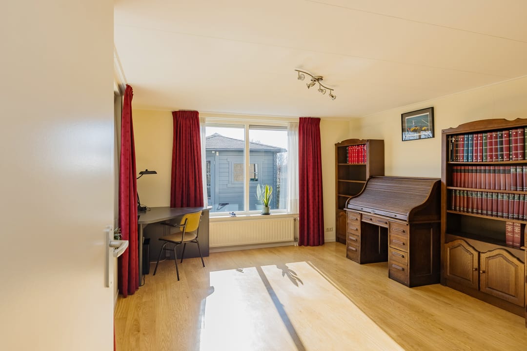 Photo 13 of Turfeiker 42