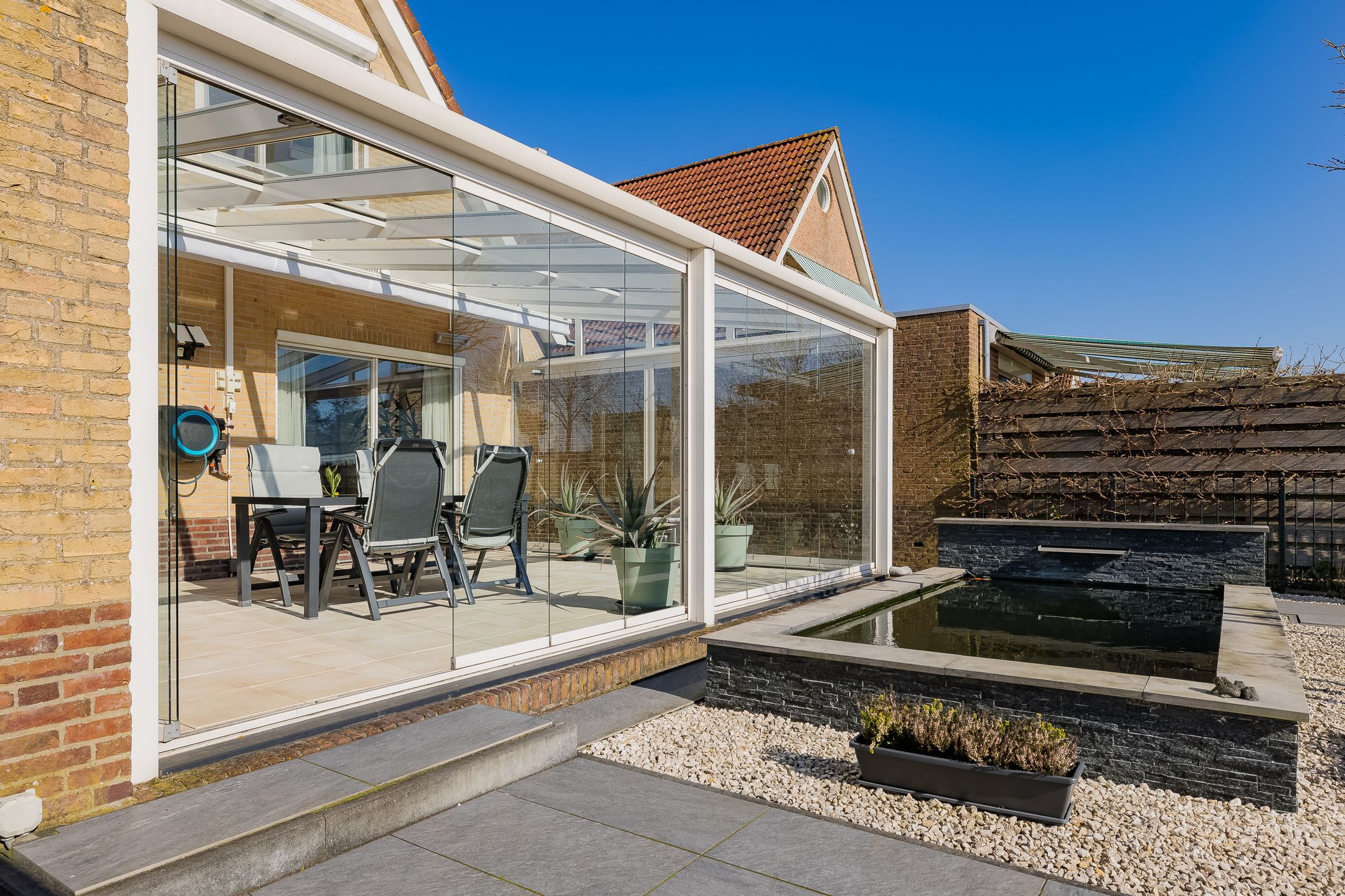 Photo 36 of Turfeiker 42