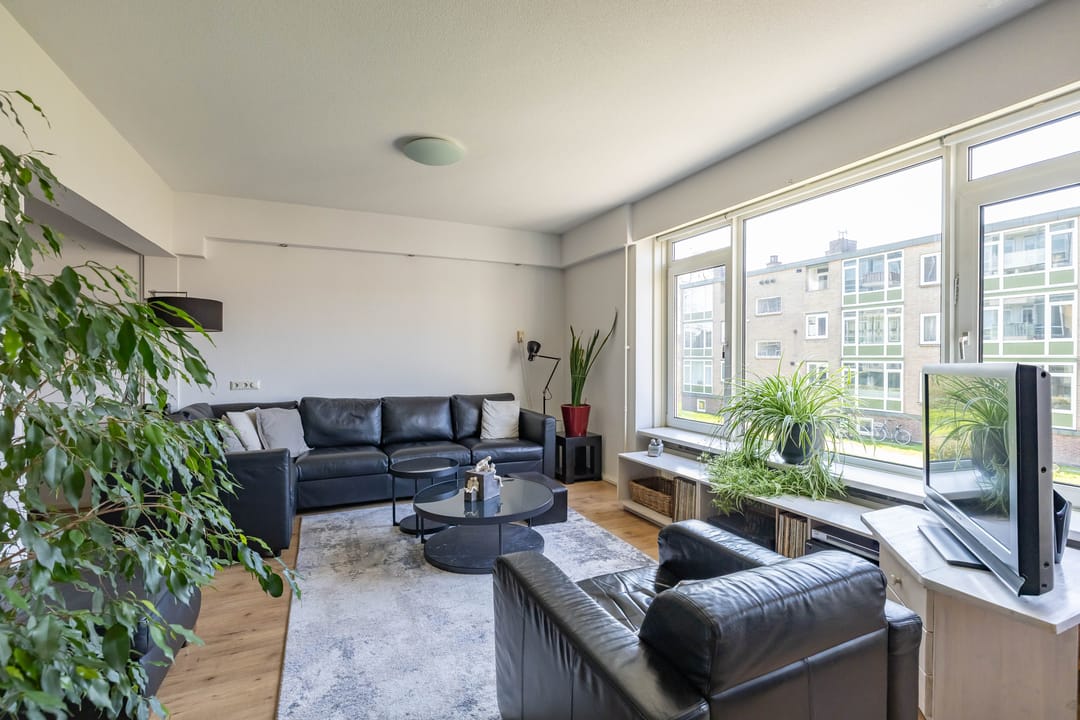 Foto 2 van Peizerweg 68-12