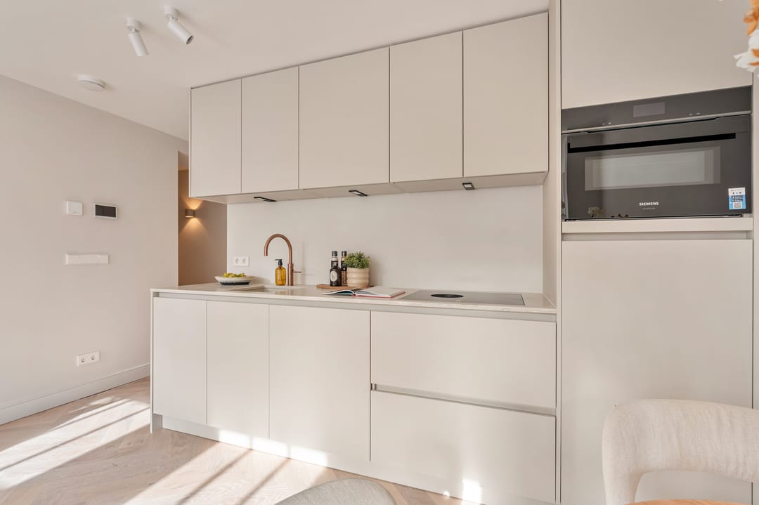 Photo 11 of Haarlemmerstraat 125-D